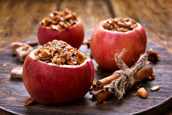 Recipe: Baked apple with oat crumble