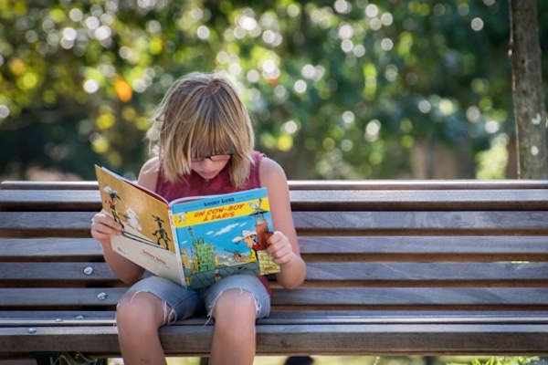 Help your kids develop safe screen habits